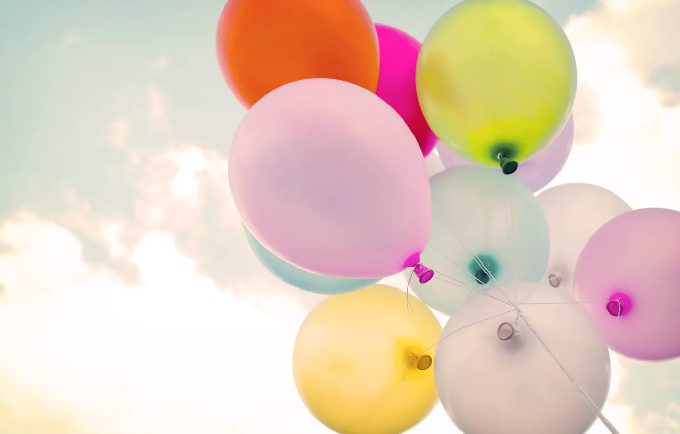 Photo wallpaper summer, the sun, happiness, balloons, stay, colorful, summer, sunshine