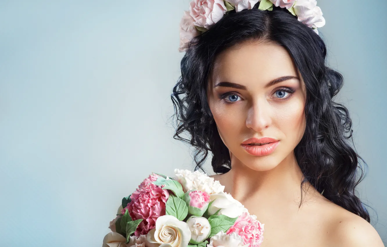 Photo wallpaper look, flowers, face, portrait, bouquet, makeup, brunette, wreath