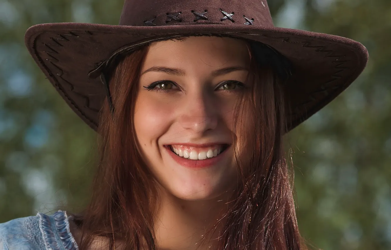 Photo wallpaper girl, hat, smile, brunette, Isabella, Erotic Model, Famegirls