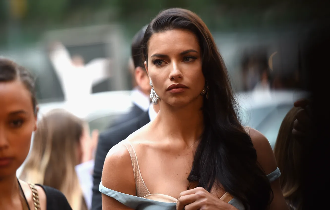 Photo wallpaper look, pose, earrings, makeup, Adriana Lima, Adriana Lima, photoshoot, hair