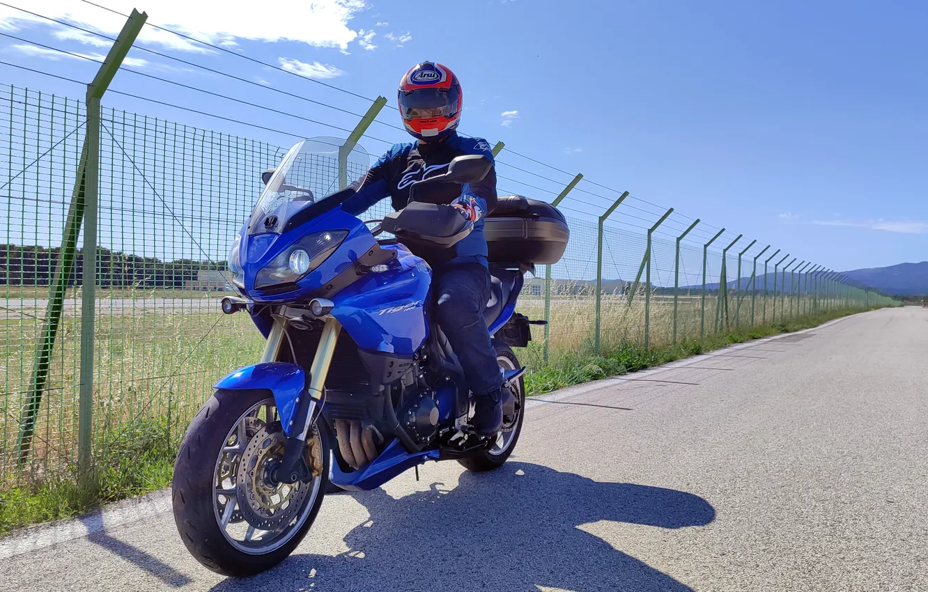 Photo wallpaper tiger, motorcycle, 1050