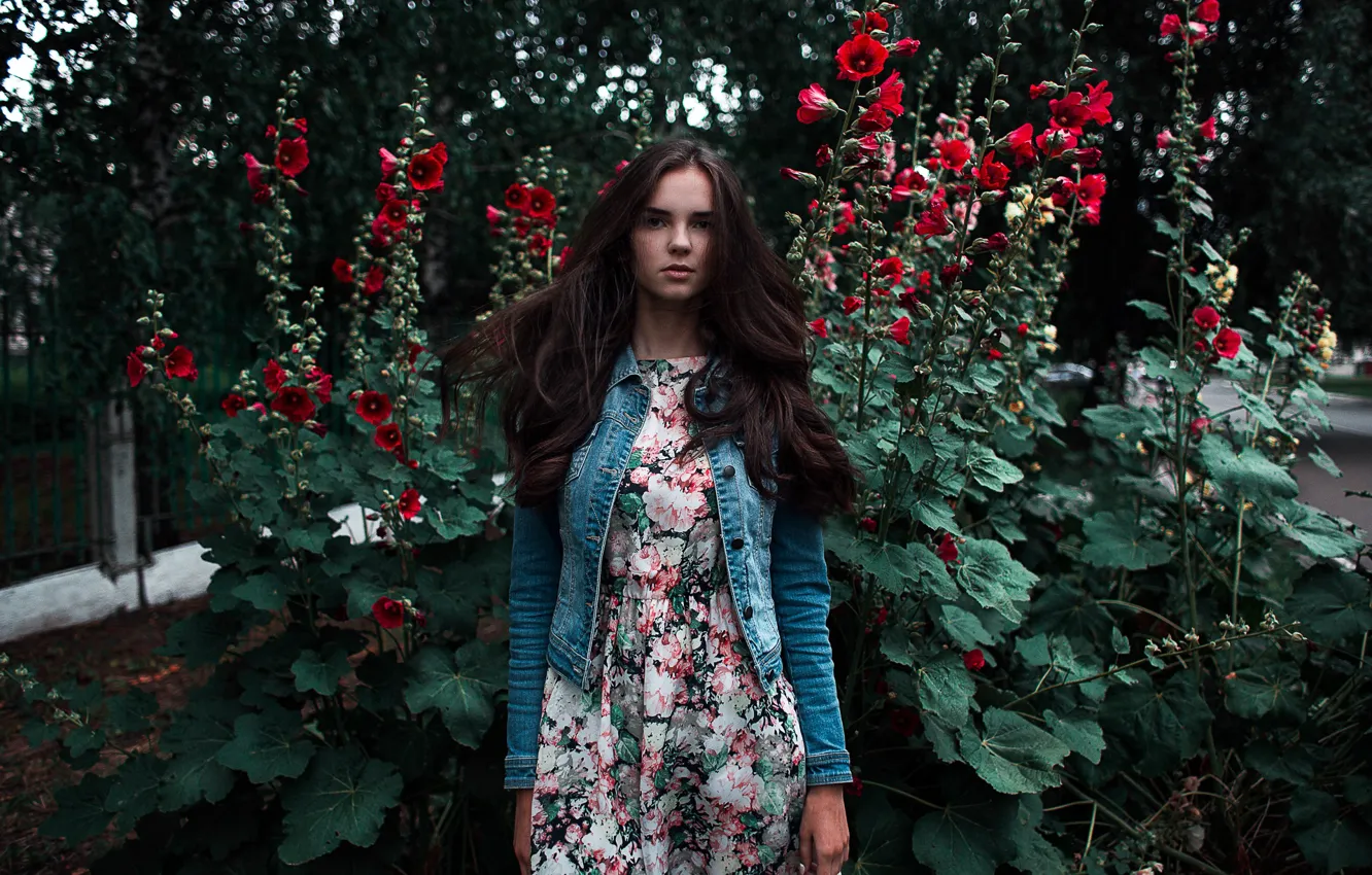 Photo wallpaper trees, flowers, model, portrait, makeup, dress, hairstyle, brown hair