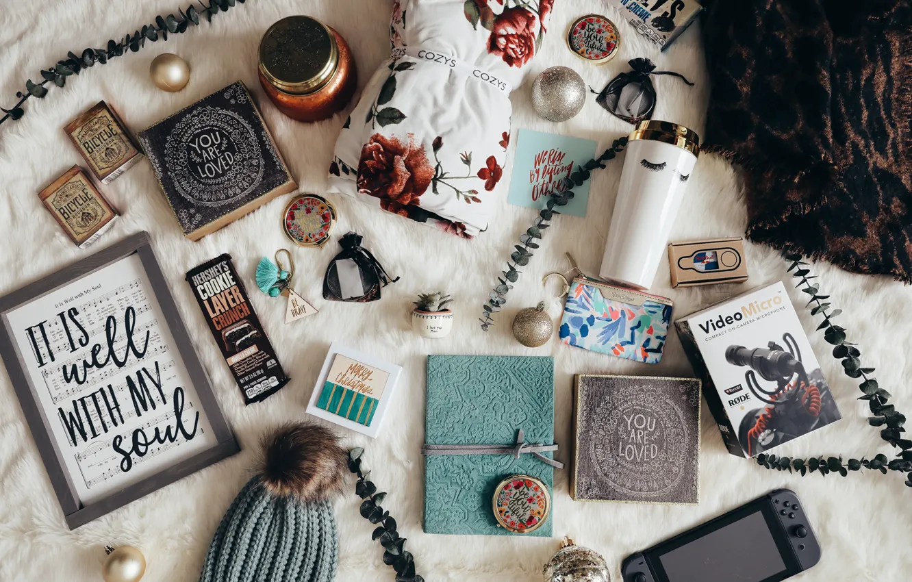 Photo wallpaper hat, things, book, phone, bottle, Flatley
