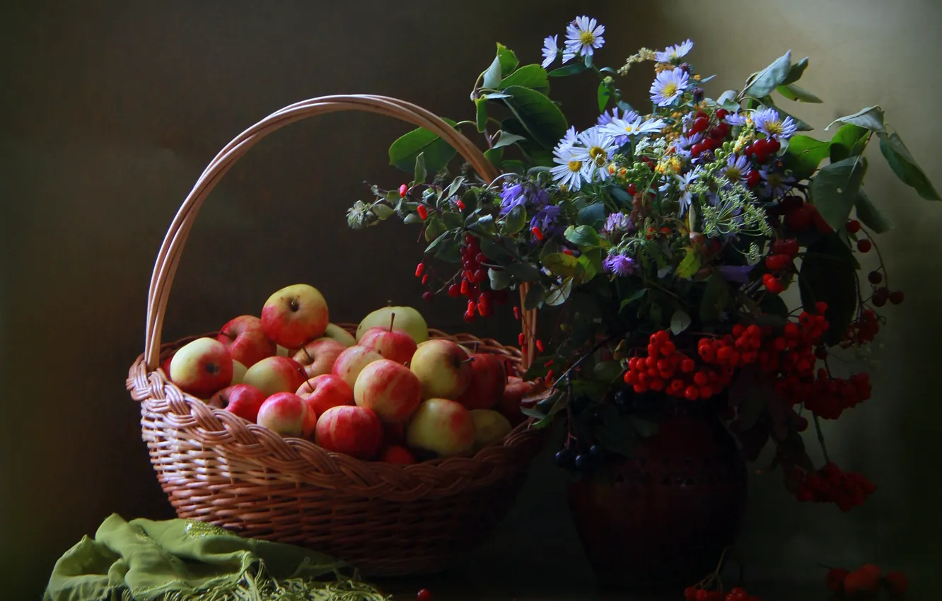 Photo wallpaper photo, Flowers, Chamomile, Basket, Rowan, Apples, Food, Still life