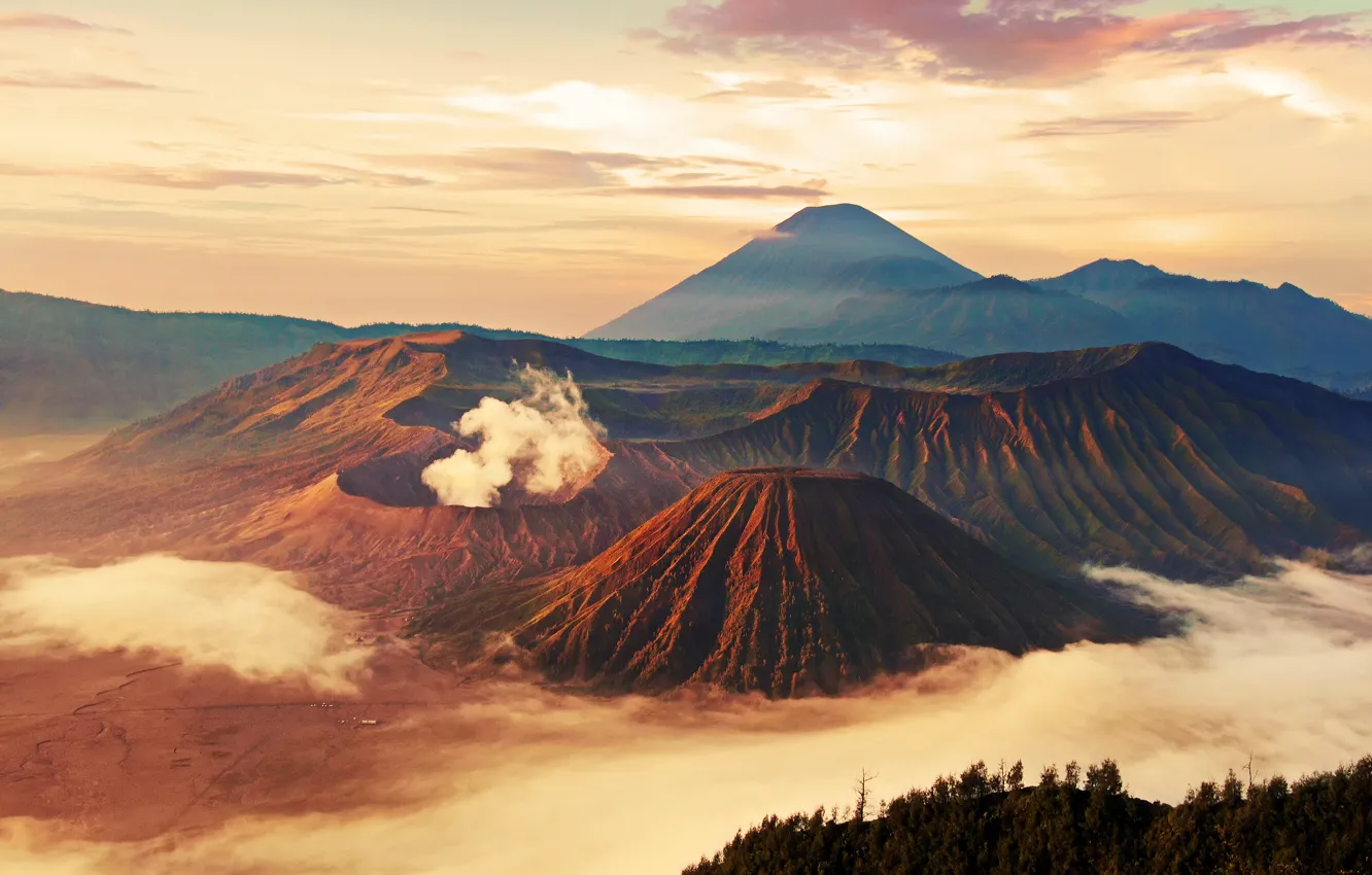 Photo wallpaper Indonesia, Java, Tengger, volcanic complex-the Caldera TenGer, the volcano Bromo
