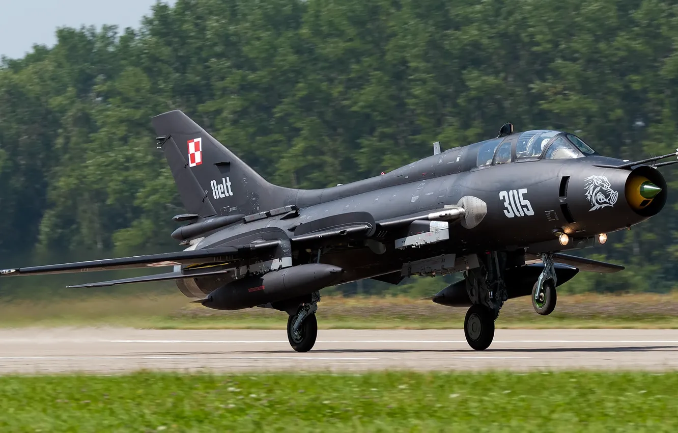 Photo wallpaper Landing, Fighter-bomber, Chassis, Su-22, Sukhoi Su-22M4, Polish air force, Su-22M4, PTB