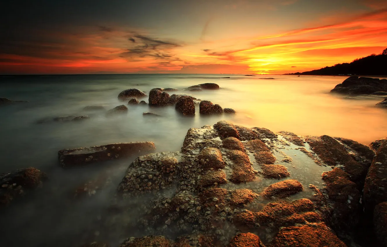 Photo wallpaper beach, stones, the ocean, dawn