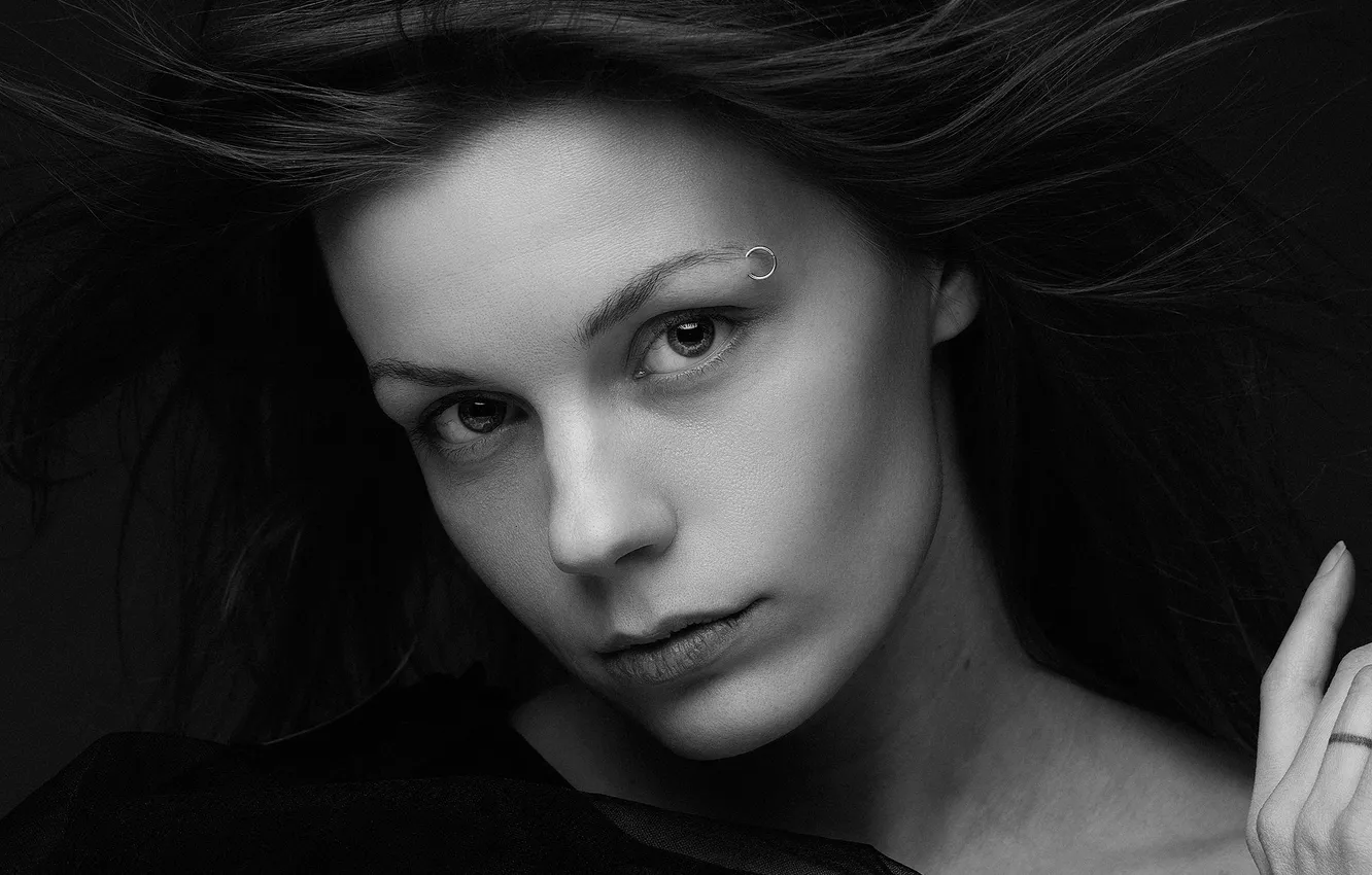 Photo wallpaper portrait, Alice, black and white, Matvey Karmakov