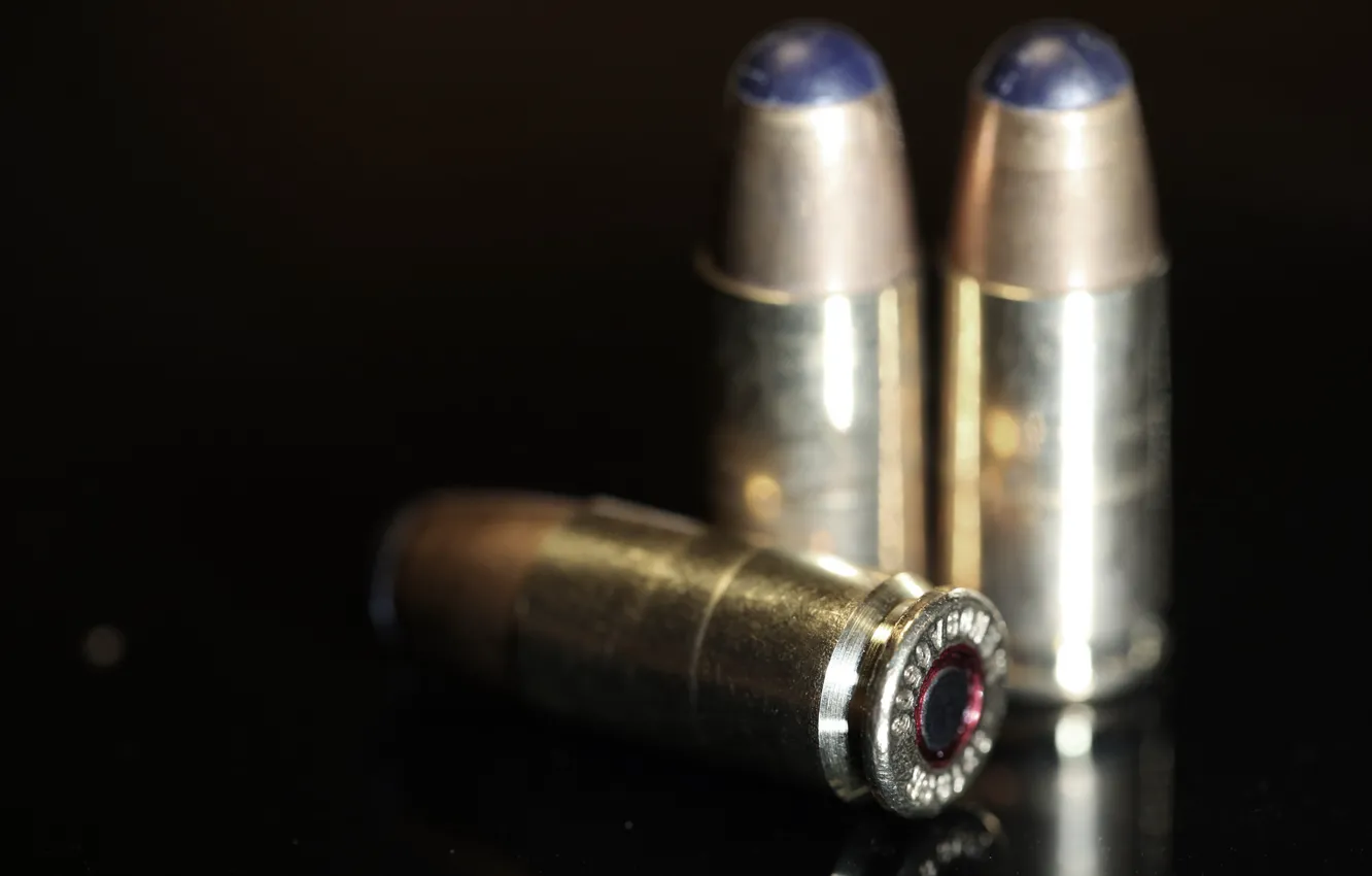 Photo wallpaper macro, weapons, cartridges