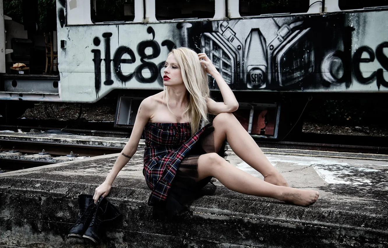 Photo wallpaper girl, pose, background, Vanessa Galway