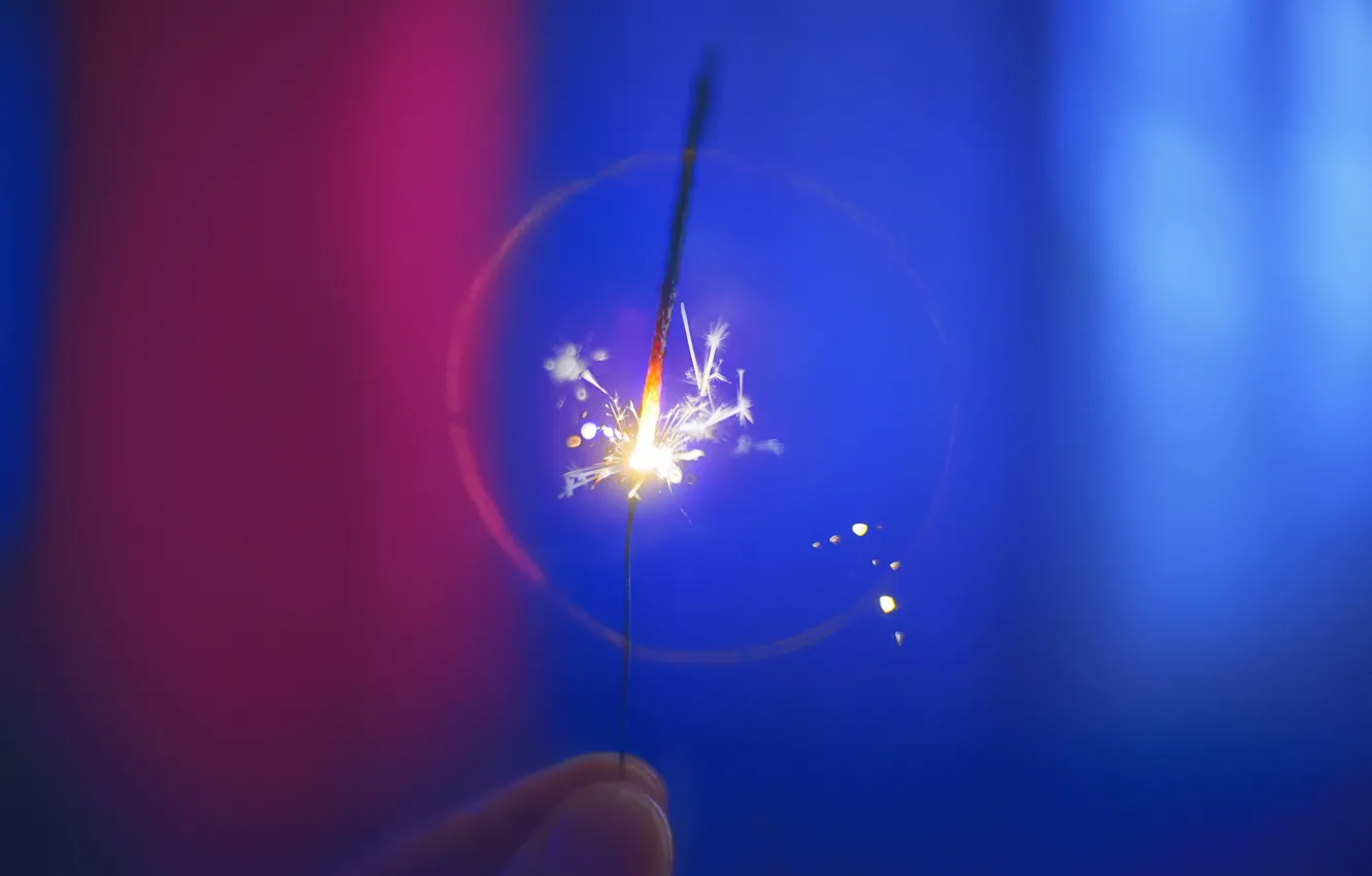Photo wallpaper macro, background, holiday, fingers, Sparkler
