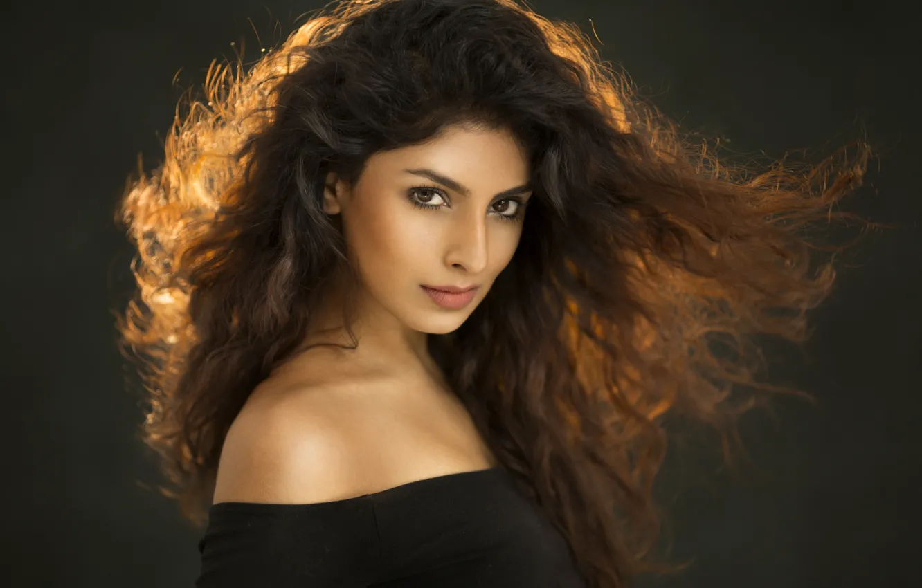 Photo wallpaper look, girl, face, background, hair, portrait, neckline, shoulders