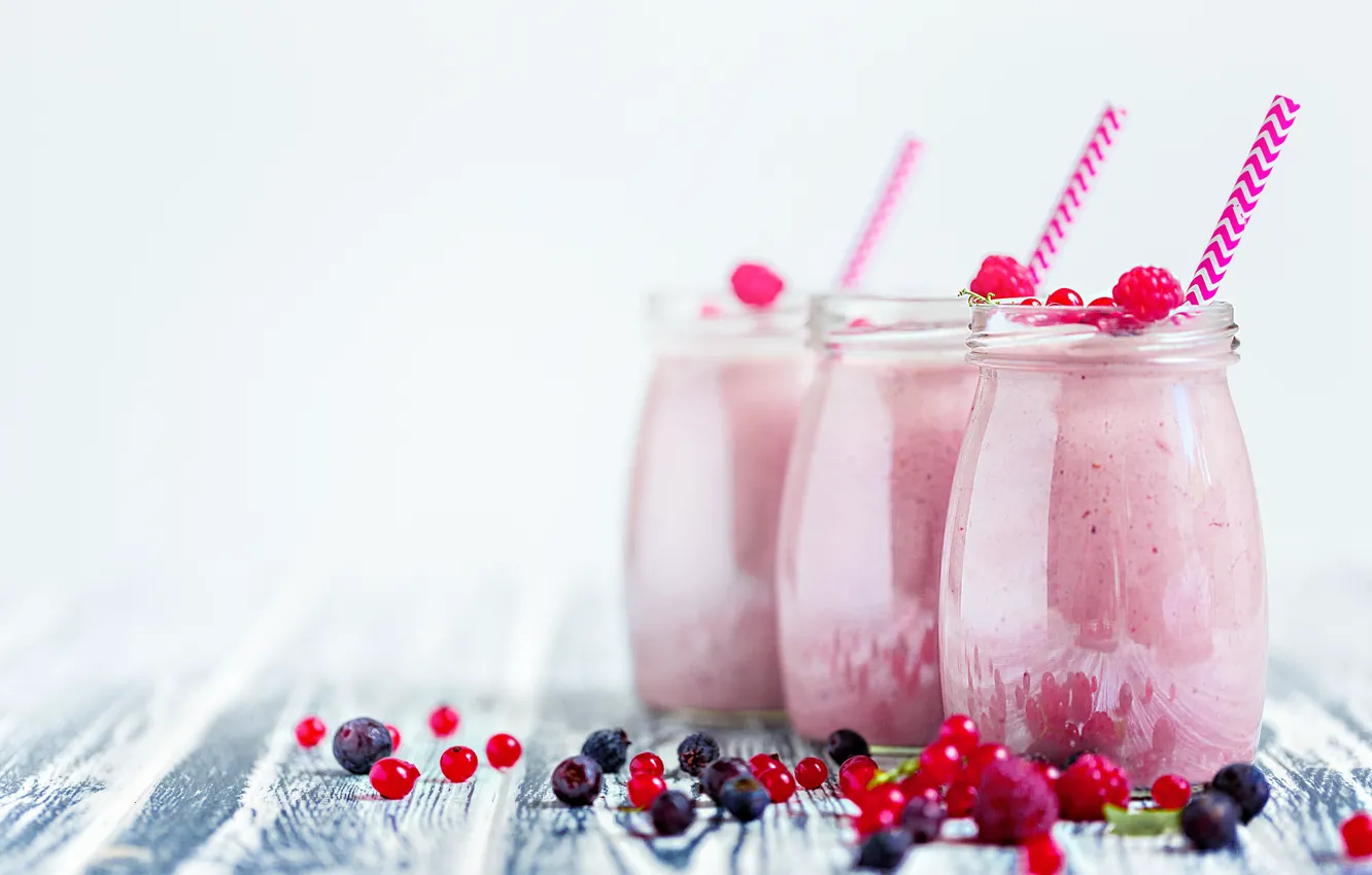 Photo wallpaper berries, jars, yogurt, Aleksandr Zamuruev