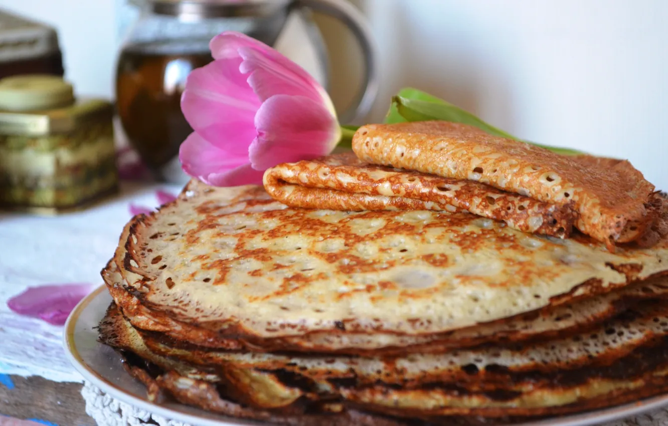 Photo wallpaper flowers, tulips, pancakes