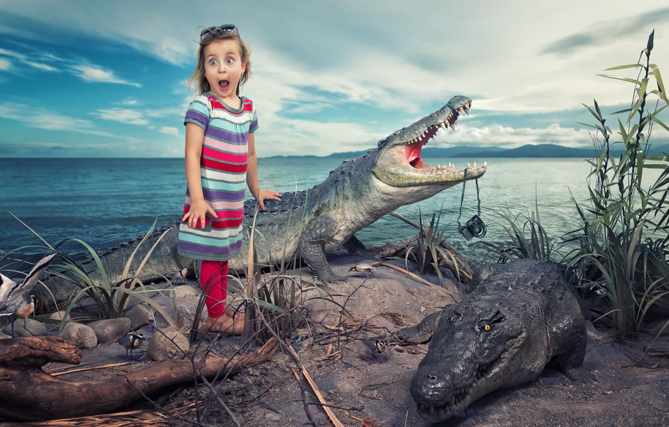 Photo wallpaper humor, girl, crocodiles