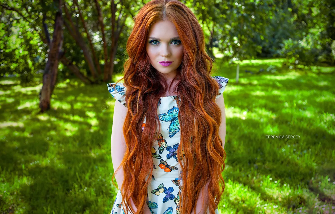 Photo wallpaper trees, pose, Park, model, portrait, makeup, dress, hairstyle