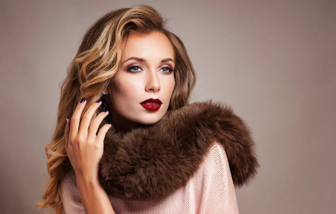 Photo wallpaper look, girl, pose, style, model, makeup, hairstyle, fur