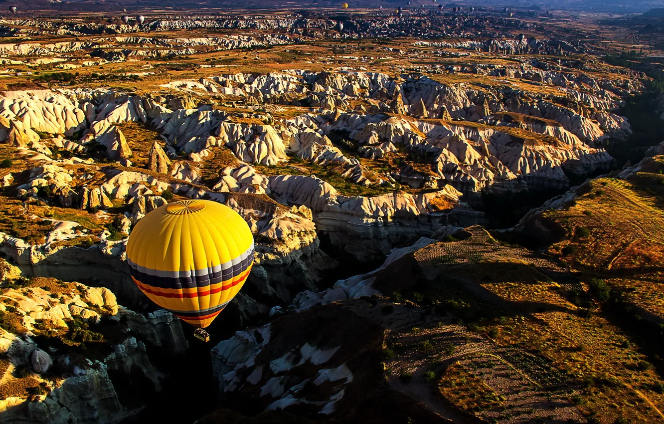 Photo wallpaper mountains, balls, sport