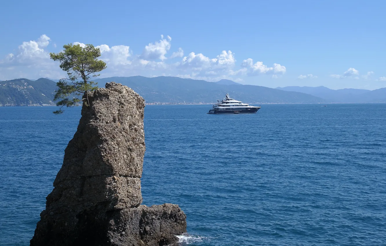 Photo wallpaper sea, rocks, yacht, Italy, Liguria, the Gulf of Tigullio