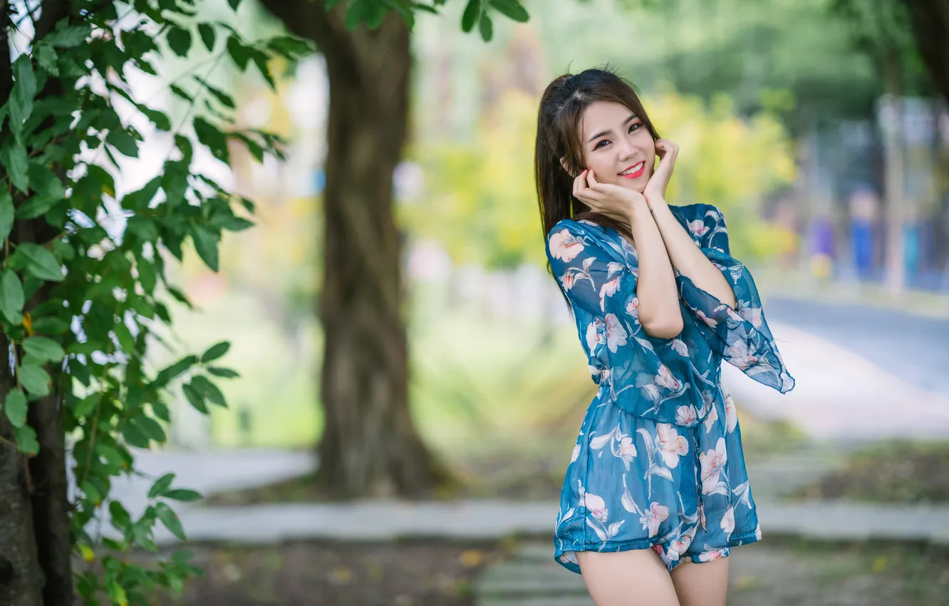 Photo wallpaper look, trees, pose, model, portrait, hands, makeup, figure