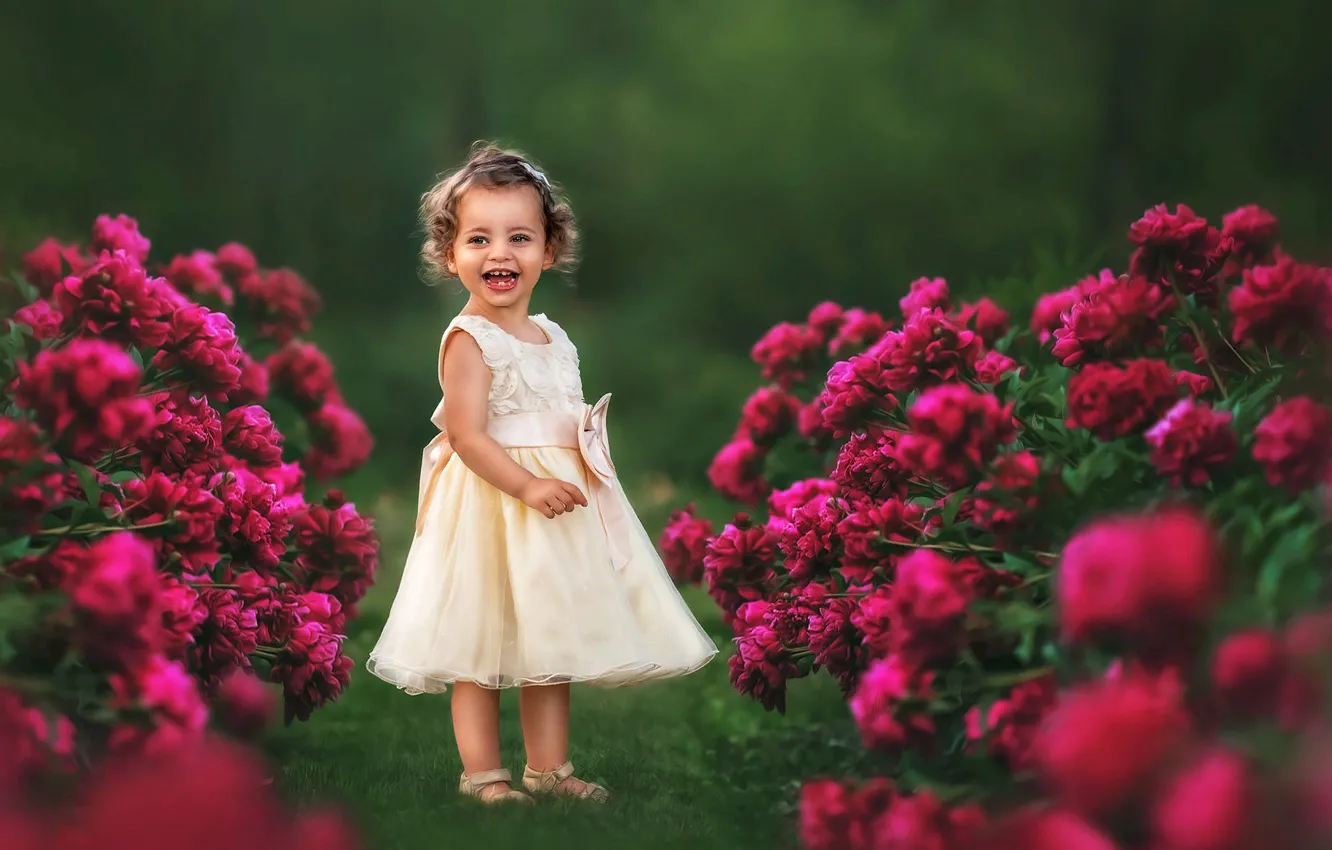 Photo wallpaper joy, flowers, nature, children, roses, laughter, dress, girl
