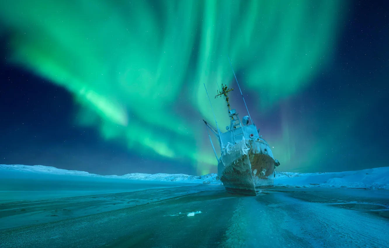 Photo wallpaper winter, ship, Northern lights, frost, Russia, Murmansk oblast, Teriberka, Anastasia Malykh