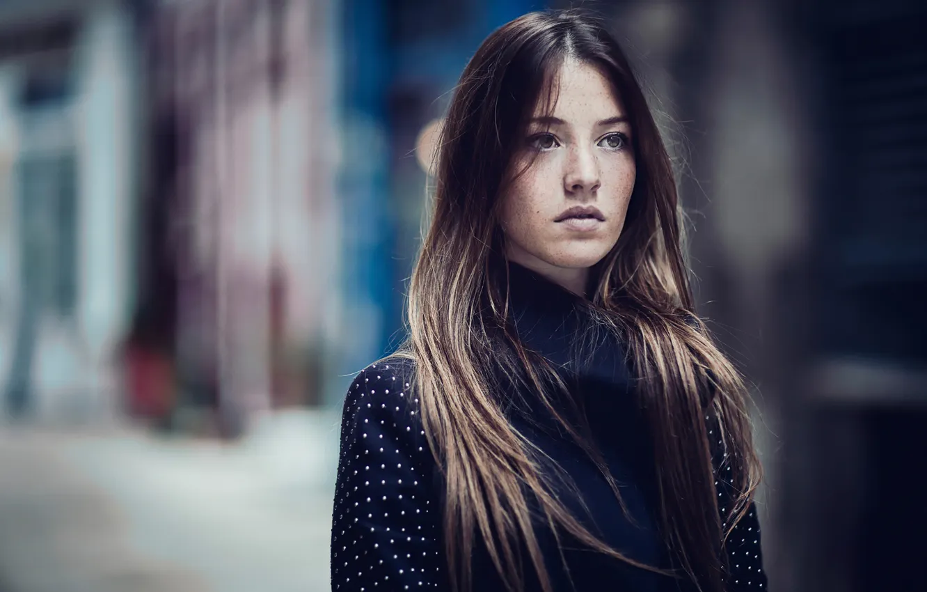 Photo wallpaper look, portrait, freckles