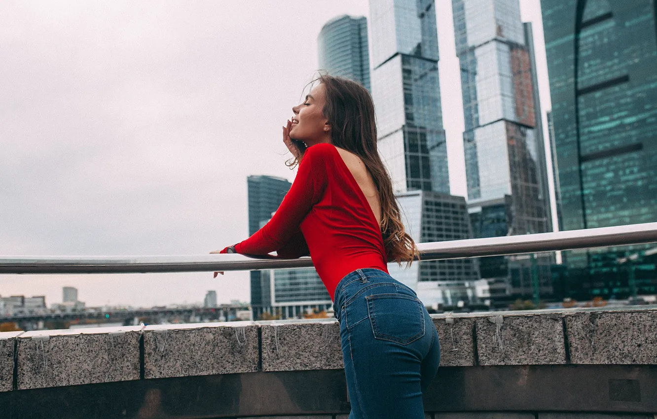 Photo wallpaper ass, the city, pose, hair, building, Girl, jeans, figure