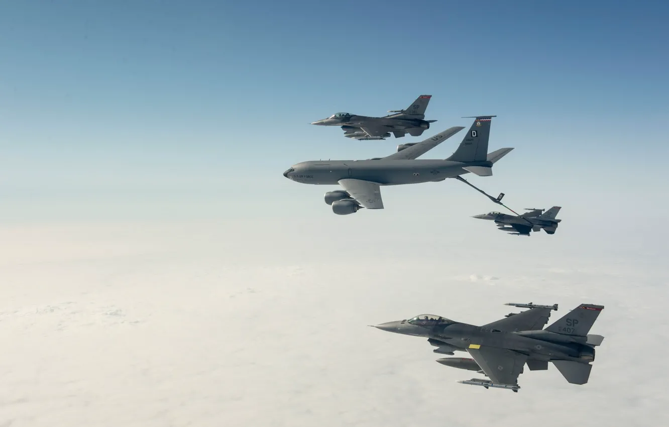 Photo wallpaper F-16, F-22 Raptor, C-17 Globemaster III