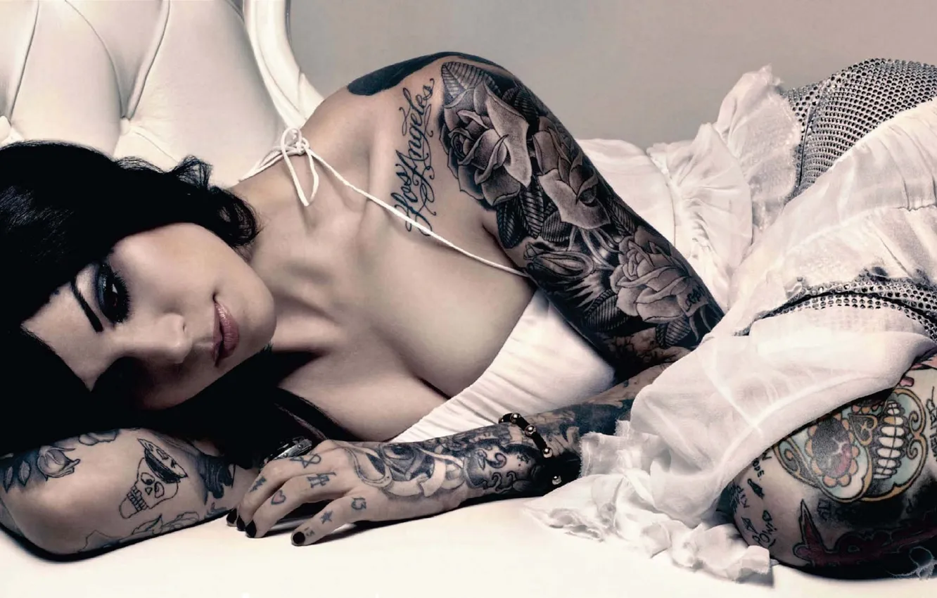 Photo wallpaper look, girl, bed, ring, tattoo, bracelet