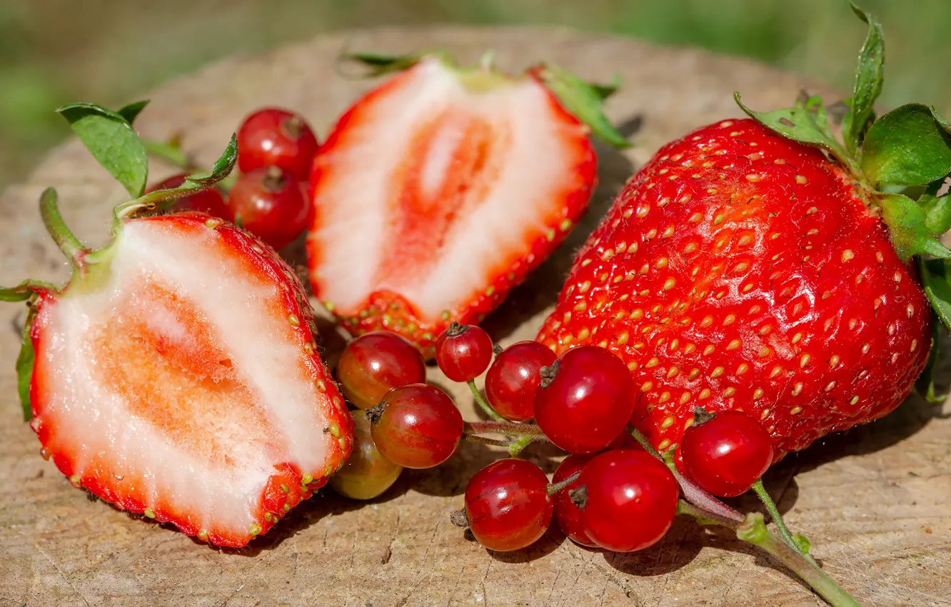 Photo wallpaper berries, strawberry, currants