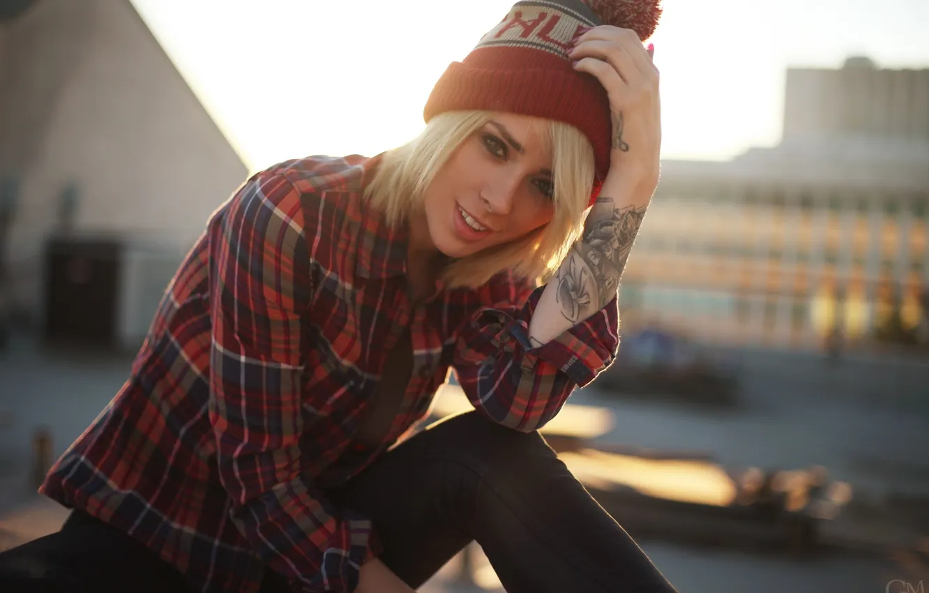 Photo wallpaper look, smile, hat, tattoo, blonde, shirt, Alysha Nett
