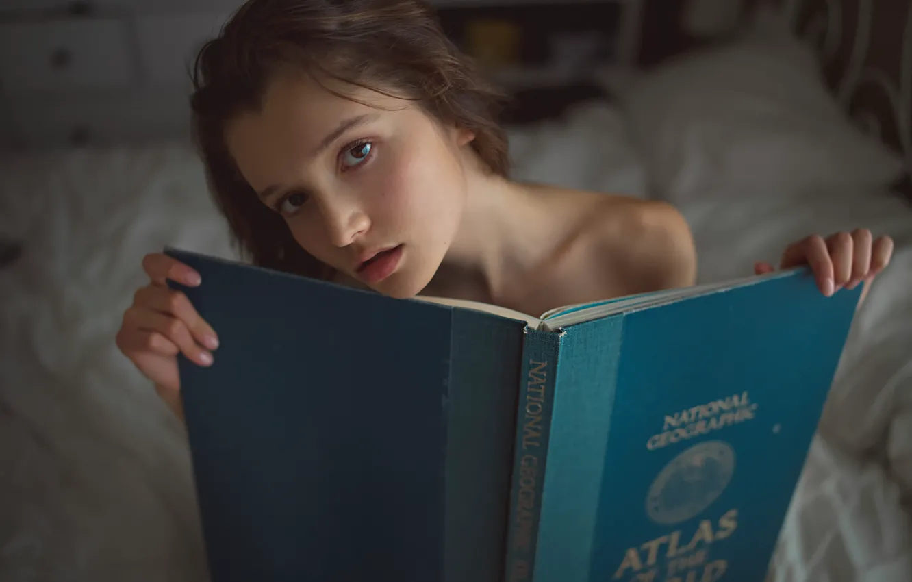 Photo wallpaper girl, book, sponge, brown-eyed, The Photo Fiend, The Atlas