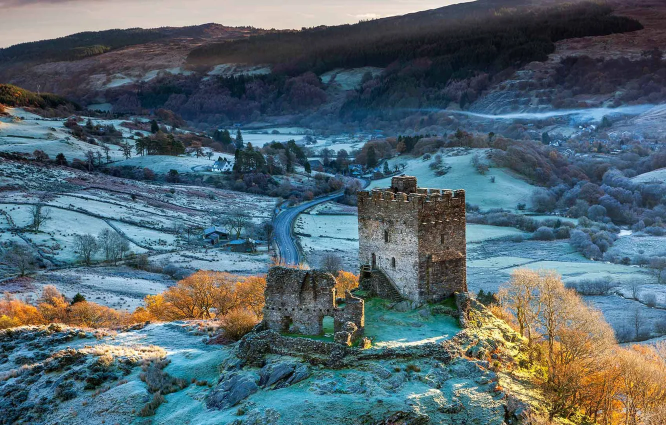 Photo wallpaper Wales, Snowdonia, castle Dolwyddelan, Conwy