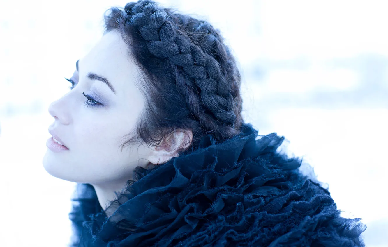 Photo wallpaper face, background, model, portrait, makeup, actress, brunette, hairstyle