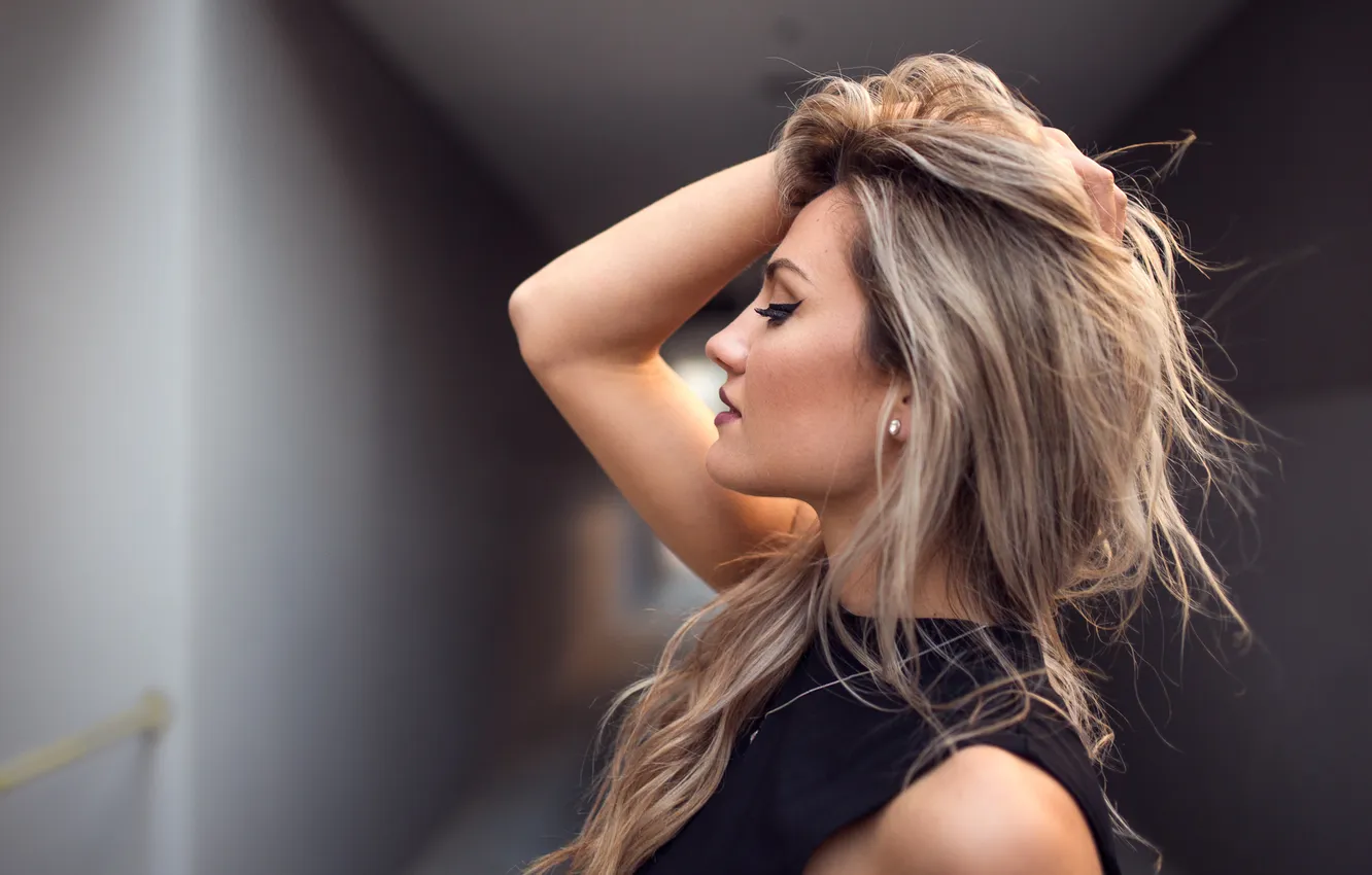 Photo wallpaper girl, face, hair, profile