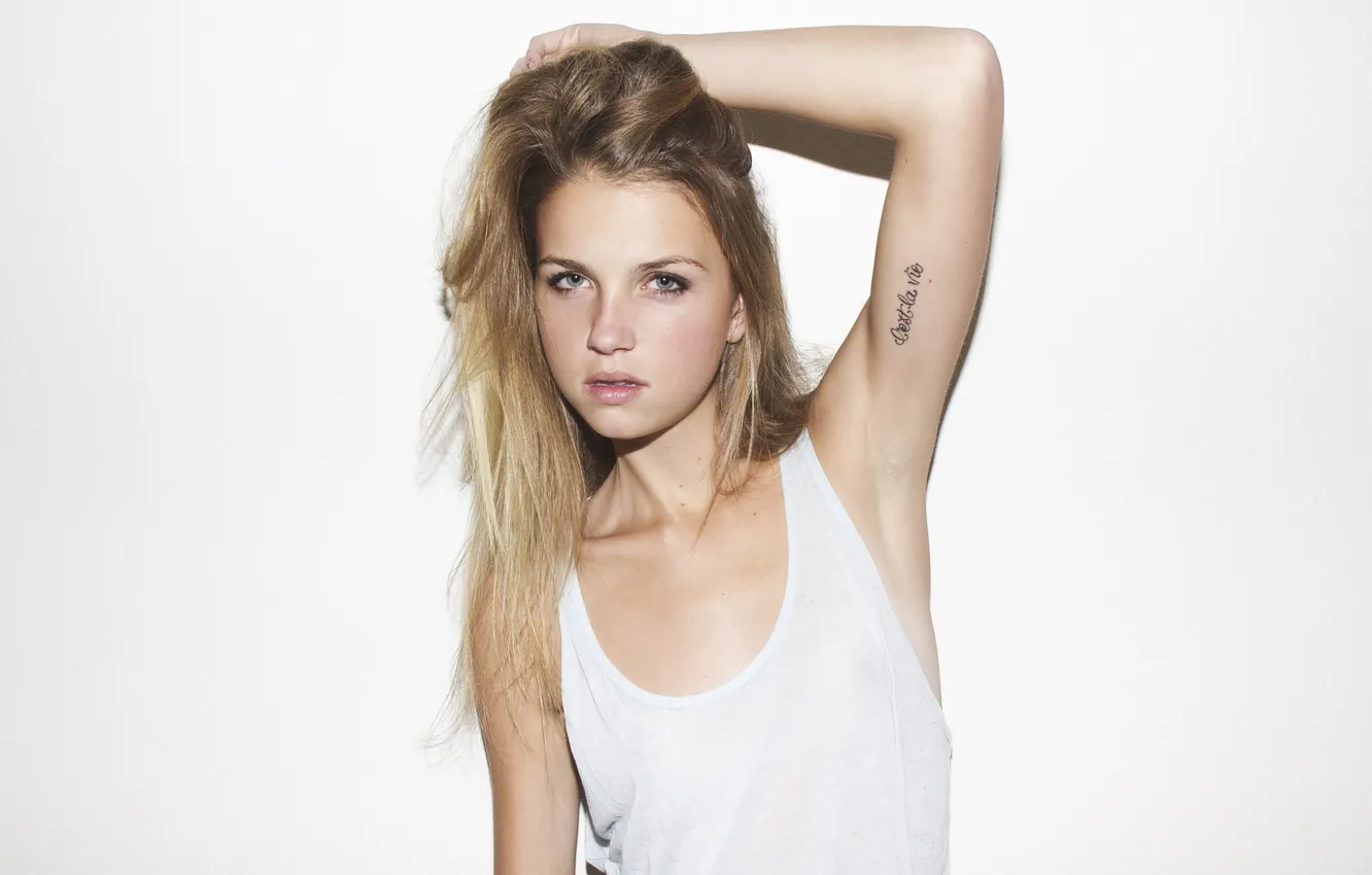 Photo wallpaper girl, pose, Darcy