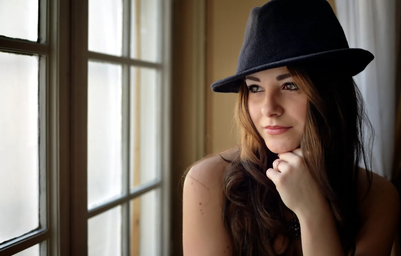 Photo wallpaper portrait, hat, brown-eyed, Dana
