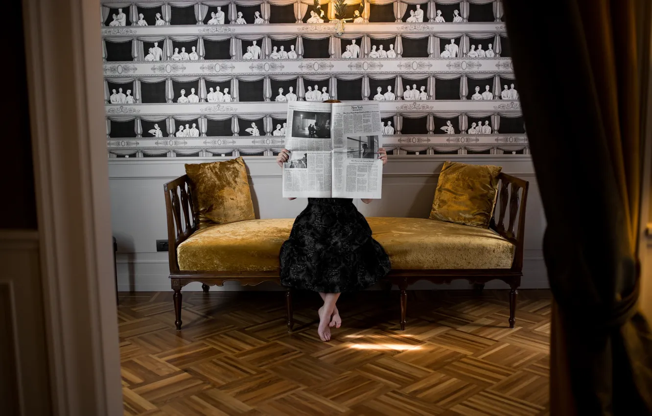 Photo wallpaper girl, sofa, newspaper