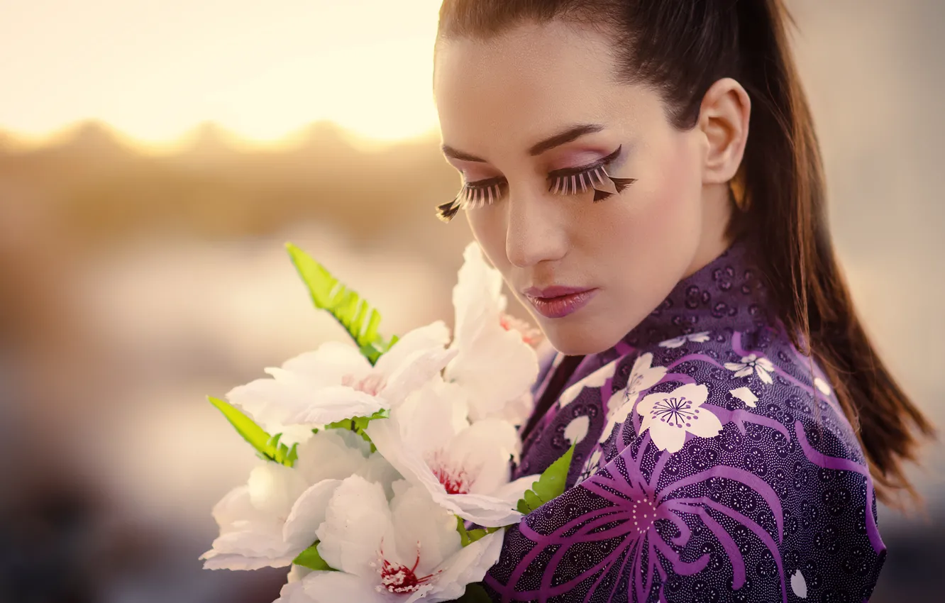 Photo wallpaper girl, flowers, bouquet, makeup