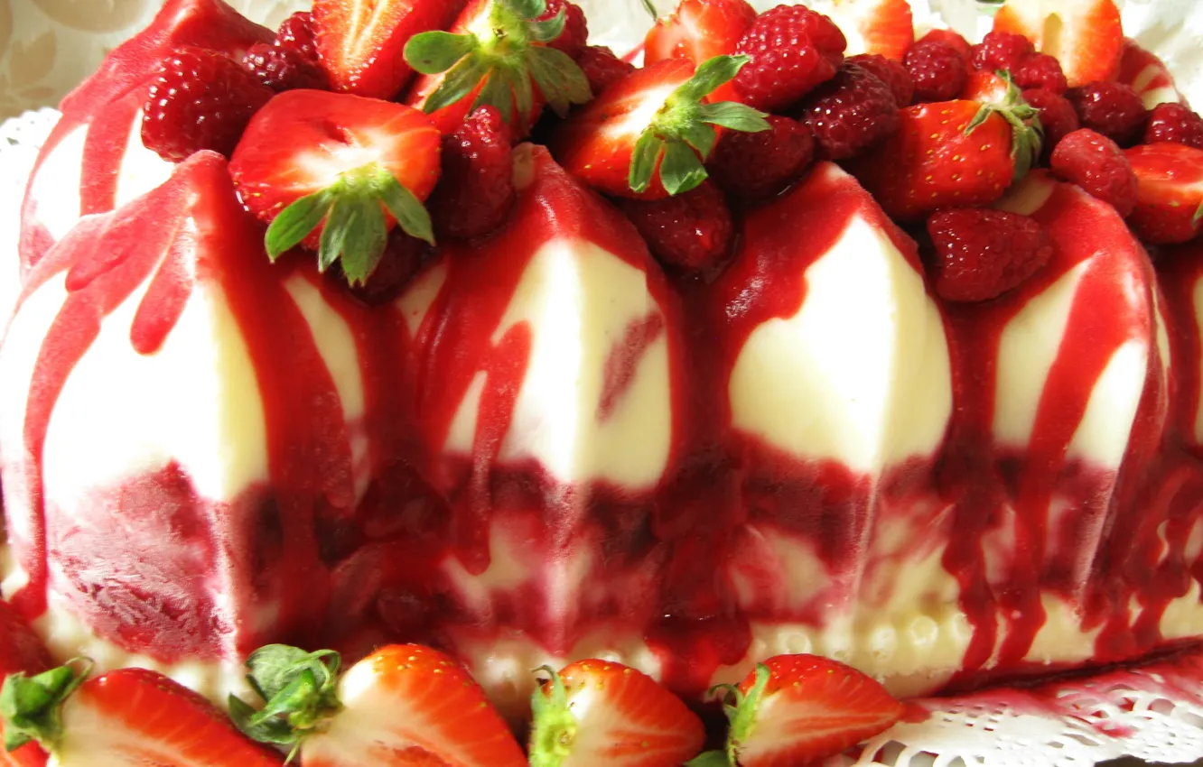 Photo wallpaper raspberry, strawberry, ice cream, syrup