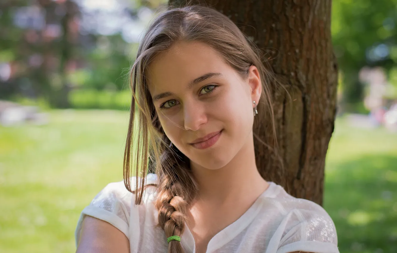 Photo wallpaper smile, youth, braids, the beauty, Philippe