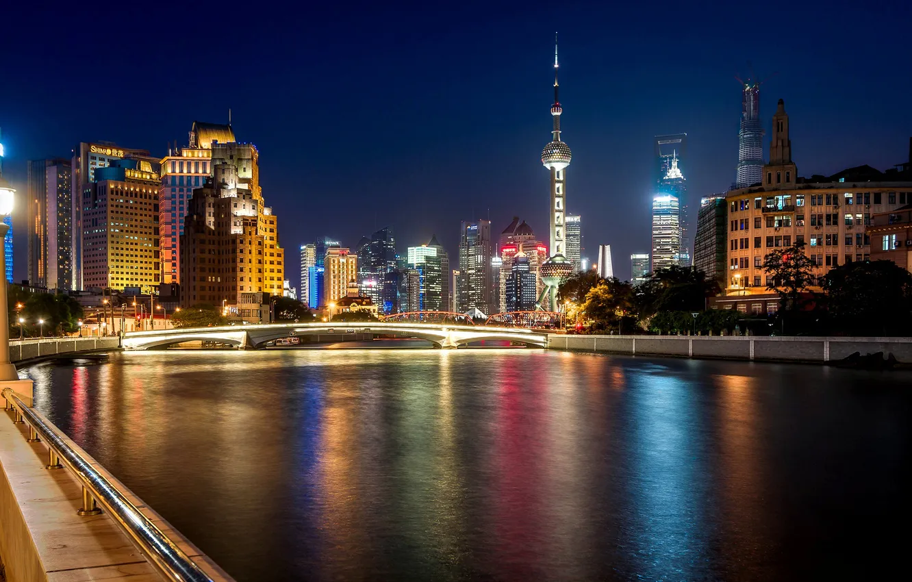 Photo wallpaper night, bridge, the city, lights, river, building, home, skyscrapers