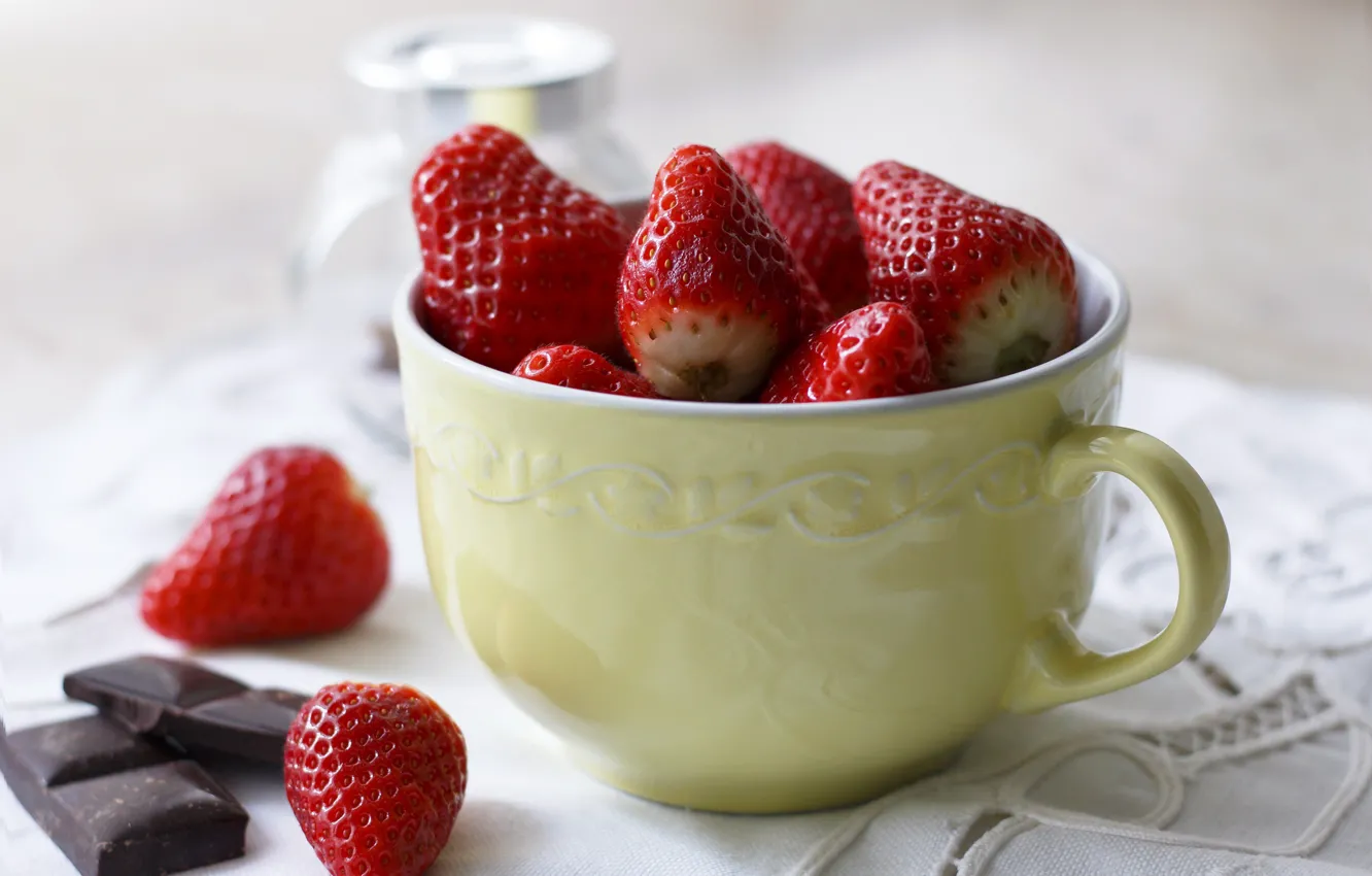 Photo wallpaper chocolate, strawberry, Cup