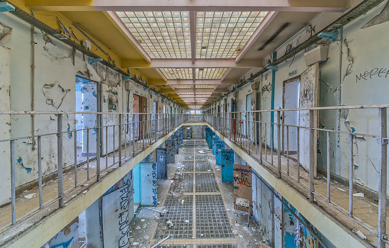 Photo wallpaper cell, the door, prison, roof, refused