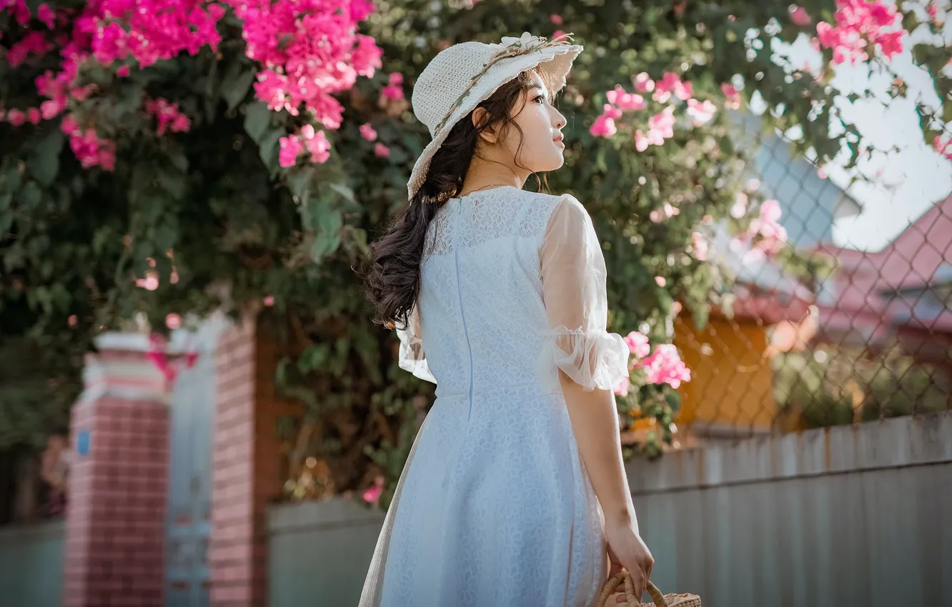 Photo wallpaper hat, flowers, Park, light, bokeh, white dress, the fence, girl