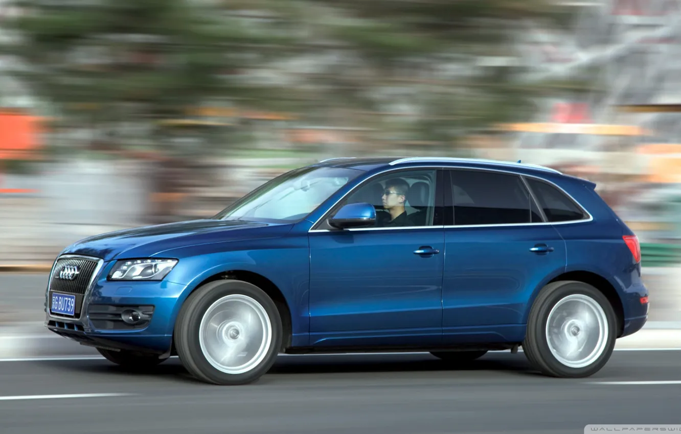 Photo wallpaper road, the speed of movement, Audi q5