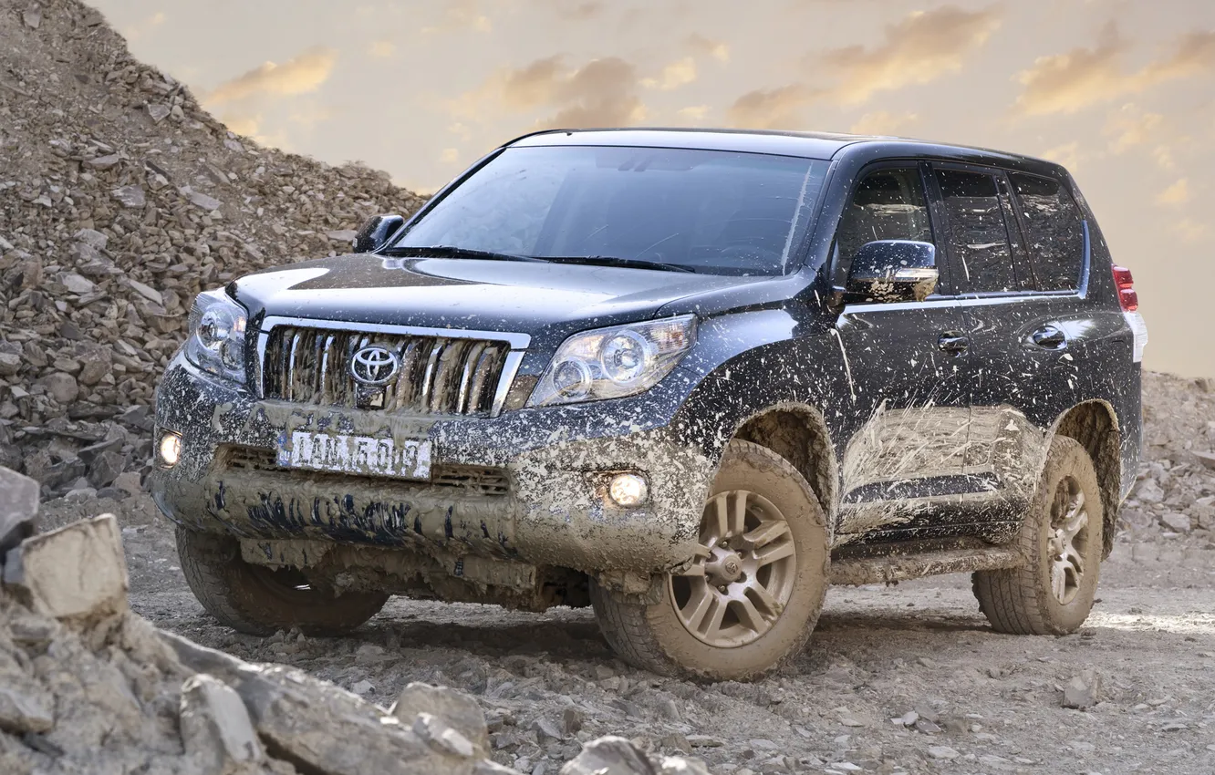 Photo wallpaper dirty, toyota, land cruiser