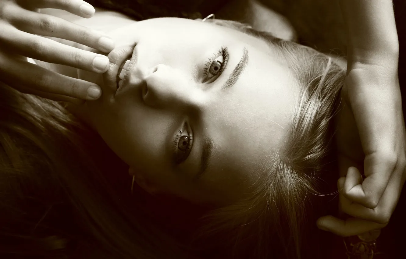 Photo wallpaper look, black and white, beautiful