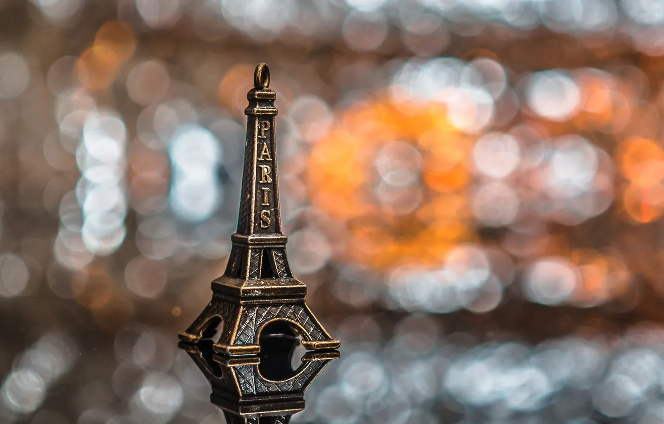 Photo wallpaper Eiffel tower, bokeh, souvenir